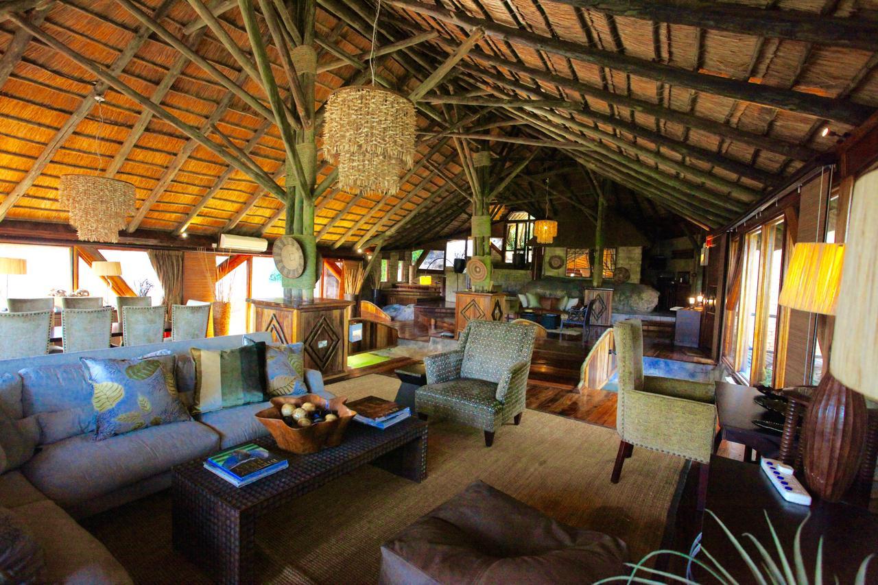 Serena Mivumo River Lodge Mkalinzu エクステリア 写真